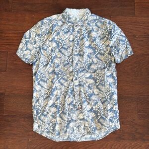 Blue and White Patterned Men's Hawaiian Shirt
